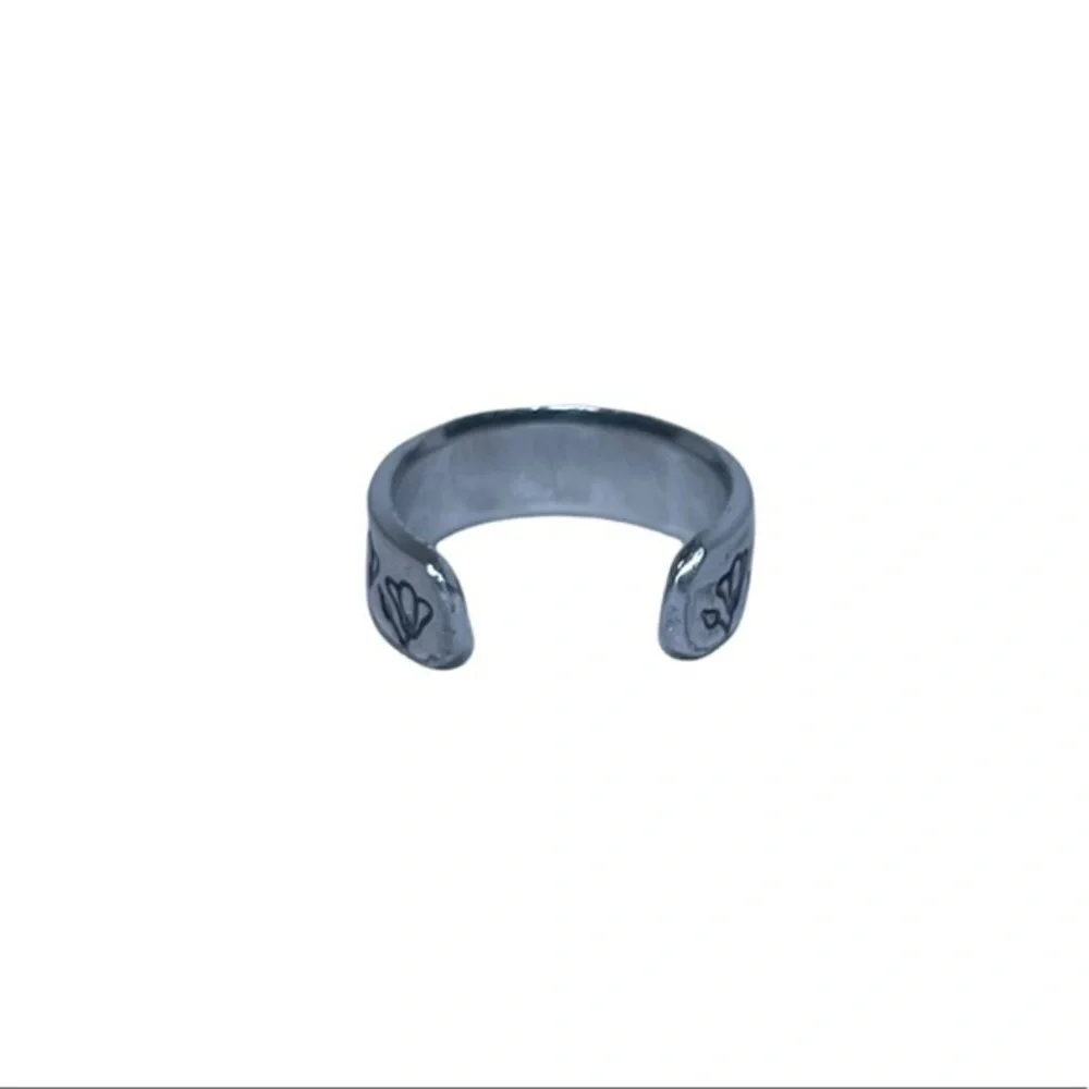 Handmade 7 hand stamped boho floral silver hypoallergenic adjustable cuff ring‎